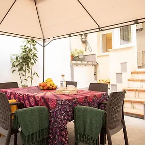 Lugar Especial, Gran Patio, Junto Al Ayuntamiento Bilbao